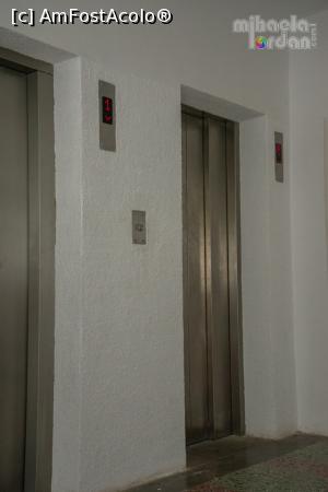 [P06] Lifturi hotel Venus Slanic Moldova » foto by micamiha
 - 
<span class="allrVoted glyphicon glyphicon-heart hidden" id="av1004730"></span>
<a class="m-l-10 hidden" id="sv1004730" onclick="voting_Foto_DelVot(,1004730,2004)" role="button">șterge vot <span class="glyphicon glyphicon-remove"></span></a>
<a id="v91004730" class=" c-red"  onclick="voting_Foto_SetVot(1004730)" role="button"><span class="glyphicon glyphicon-heart-empty"></span> <b>LIKE</b> = Votează poza</a> <img class="hidden"  id="f1004730W9" src="/imagini/loader.gif" border="0" /><span class="AjErrMes hidden" id="e1004730ErM"></span>