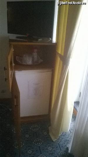 [P04] Minibar spatios.  » foto by StevenWhite
 - 
<span class="allrVoted glyphicon glyphicon-heart hidden" id="av587160"></span>
<a class="m-l-10 hidden" id="sv587160" onclick="voting_Foto_DelVot(,587160,2006)" role="button">șterge vot <span class="glyphicon glyphicon-remove"></span></a>
<a id="v9587160" class=" c-red"  onclick="voting_Foto_SetVot(587160)" role="button"><span class="glyphicon glyphicon-heart-empty"></span> <b>LIKE</b> = Votează poza</a> <img class="hidden"  id="f587160W9" src="/imagini/loader.gif" border="0" /><span class="AjErrMes hidden" id="e587160ErM"></span>