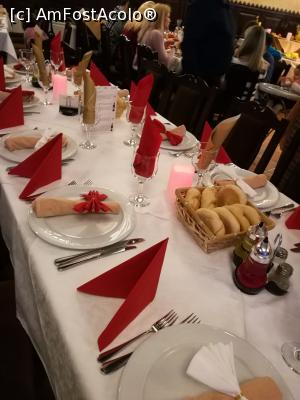 [P35] Masa noastră decorată pentru prima cină » foto by crismis
 - 
<span class="allrVoted glyphicon glyphicon-heart hidden" id="av824813"></span>
<a class="m-l-10 hidden" id="sv824813" onclick="voting_Foto_DelVot(,824813,2010)" role="button">șterge vot <span class="glyphicon glyphicon-remove"></span></a>
<a id="v9824813" class=" c-red"  onclick="voting_Foto_SetVot(824813)" role="button"><span class="glyphicon glyphicon-heart-empty"></span> <b>LIKE</b> = Votează poza</a> <img class="hidden"  id="f824813W9" src="/imagini/loader.gif" border="0" /><span class="AjErrMes hidden" id="e824813ErM"></span>