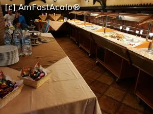 [P40] Bufet suedez la Hotel Dobru » foto by crismis
 - 
<span class="allrVoted glyphicon glyphicon-heart hidden" id="av824820"></span>
<a class="m-l-10 hidden" id="sv824820" onclick="voting_Foto_DelVot(,824820,2010)" role="button">șterge vot <span class="glyphicon glyphicon-remove"></span></a>
<a id="v9824820" class=" c-red"  onclick="voting_Foto_SetVot(824820)" role="button"><span class="glyphicon glyphicon-heart-empty"></span> <b>LIKE</b> = Votează poza</a> <img class="hidden"  id="f824820W9" src="/imagini/loader.gif" border="0" /><span class="AjErrMes hidden" id="e824820ErM"></span>