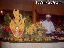[P08] Uimitor ce faceau oamenii astia din fructe » foto by sirbuvio
 - 
<span class="allrVoted glyphicon glyphicon-heart hidden" id="av75099"></span>
<a class="m-l-10 hidden" id="sv75099" onclick="voting_Foto_DelVot(,75099,2013)" role="button">șterge vot <span class="glyphicon glyphicon-remove"></span></a>
<a id="v975099" class=" c-red"  onclick="voting_Foto_SetVot(75099)" role="button"><span class="glyphicon glyphicon-heart-empty"></span> <b>LIKE</b> = Votează poza</a> <img class="hidden"  id="f75099W9" src="/imagini/loader.gif" border="0" /><span class="AjErrMes hidden" id="e75099ErM"></span>