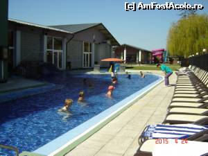[P01] Mişcarea de la ora 16, aqua gym, cu Alex, fiziokineto terapeutul cel vesel din baza de tratament » foto by hlli
 - 
<span class="allrVoted glyphicon glyphicon-heart hidden" id="av613512"></span>
<a class="m-l-10 hidden" id="sv613512" onclick="voting_Foto_DelVot(,613512,2014)" role="button">șterge vot <span class="glyphicon glyphicon-remove"></span></a>
<a id="v9613512" class=" c-red"  onclick="voting_Foto_SetVot(613512)" role="button"><span class="glyphicon glyphicon-heart-empty"></span> <b>LIKE</b> = Votează poza</a> <img class="hidden"  id="f613512W9" src="/imagini/loader.gif" border="0" /><span class="AjErrMes hidden" id="e613512ErM"></span>