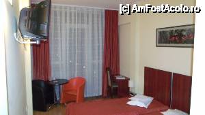 [P08] Perla Hotel [1 Mai] - camera, vedere spre balcon.  » foto by Dragoș_MD
 - 
<span class="allrVoted glyphicon glyphicon-heart hidden" id="av394130"></span>
<a class="m-l-10 hidden" id="sv394130" onclick="voting_Foto_DelVot(,394130,2014)" role="button">șterge vot <span class="glyphicon glyphicon-remove"></span></a>
<a id="v9394130" class=" c-red"  onclick="voting_Foto_SetVot(394130)" role="button"><span class="glyphicon glyphicon-heart-empty"></span> <b>LIKE</b> = Votează poza</a> <img class="hidden"  id="f394130W9" src="/imagini/loader.gif" border="0" /><span class="AjErrMes hidden" id="e394130ErM"></span>
