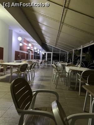 [P07] Terasa restaurantului » foto by Trank
 - 
<span class="allrVoted glyphicon glyphicon-heart hidden" id="av1384617"></span>
<a class="m-l-10 hidden" id="sv1384617" onclick="voting_Foto_DelVot(,1384617,2027)" role="button">șterge vot <span class="glyphicon glyphicon-remove"></span></a>
<a id="v91384617" class=" c-red"  onclick="voting_Foto_SetVot(1384617)" role="button"><span class="glyphicon glyphicon-heart-empty"></span> <b>LIKE</b> = Votează poza</a> <img class="hidden"  id="f1384617W9" src="/imagini/loader.gif" border="0" /><span class="AjErrMes hidden" id="e1384617ErM"></span>
