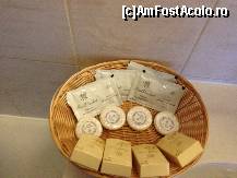 [P11] Recolta de cosmetice din baie » foto by mauricius*
 - 
<span class="allrVoted glyphicon glyphicon-heart hidden" id="av420307"></span>
<a class="m-l-10 hidden" id="sv420307" onclick="voting_Foto_DelVot(,420307,2029)" role="button">șterge vot <span class="glyphicon glyphicon-remove"></span></a>
<a id="v9420307" class=" c-red"  onclick="voting_Foto_SetVot(420307)" role="button"><span class="glyphicon glyphicon-heart-empty"></span> <b>LIKE</b> = Votează poza</a> <img class="hidden"  id="f420307W9" src="/imagini/loader.gif" border="0" /><span class="AjErrMes hidden" id="e420307ErM"></span>