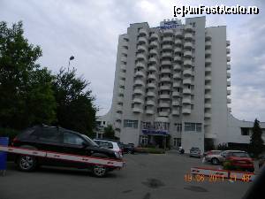 [P03] Hotel Internaţional - Băile Felix.  » foto by bogumil
 - 
<span class="allrVoted glyphicon glyphicon-heart hidden" id="av671258"></span>
<a class="m-l-10 hidden" id="sv671258" onclick="voting_Foto_DelVot(,671258,2030)" role="button">șterge vot <span class="glyphicon glyphicon-remove"></span></a>
<a id="v9671258" class=" c-red"  onclick="voting_Foto_SetVot(671258)" role="button"><span class="glyphicon glyphicon-heart-empty"></span> <b>LIKE</b> = Votează poza</a> <img class="hidden"  id="f671258W9" src="/imagini/loader.gif" border="0" /><span class="AjErrMes hidden" id="e671258ErM"></span>