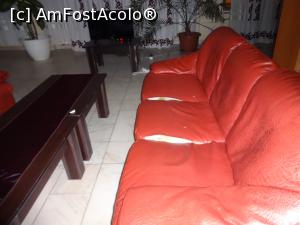 [P01] Daca asa arata canapelele In lobby, cum credeti ca este mobilierul in camera??  » foto by fanespoitorul
 - 
<span class="allrVoted glyphicon glyphicon-heart hidden" id="av788349"></span>
<a class="m-l-10 hidden" id="sv788349" onclick="voting_Foto_DelVot(,788349,2037)" role="button">șterge vot <span class="glyphicon glyphicon-remove"></span></a>
<a id="v9788349" class=" c-red"  onclick="voting_Foto_SetVot(788349)" role="button"><span class="glyphicon glyphicon-heart-empty"></span> <b>LIKE</b> = Votează poza</a> <img class="hidden"  id="f788349W9" src="/imagini/loader.gif" border="0" /><span class="AjErrMes hidden" id="e788349ErM"></span>