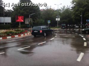 [P04] Sensul giratoriu din stanga hotelului.  » foto by Albinoium
 - 
<span class="allrVoted glyphicon glyphicon-heart hidden" id="av747227"></span>
<a class="m-l-10 hidden" id="sv747227" onclick="voting_Foto_DelVot(,747227,2041)" role="button">șterge vot <span class="glyphicon glyphicon-remove"></span></a>
<a id="v9747227" class=" c-red"  onclick="voting_Foto_SetVot(747227)" role="button"><span class="glyphicon glyphicon-heart-empty"></span> <b>LIKE</b> = Votează poza</a> <img class="hidden"  id="f747227W9" src="/imagini/loader.gif" border="0" /><span class="AjErrMes hidden" id="e747227ErM"></span>