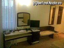 [P04] internet gratuit in camera , luai cablu de la receptie » foto by onuta*
 - 
<span class="allrVoted glyphicon glyphicon-heart hidden" id="av231543"></span>
<a class="m-l-10 hidden" id="sv231543" onclick="voting_Foto_DelVot(,231543,2043)" role="button">șterge vot <span class="glyphicon glyphicon-remove"></span></a>
<a id="v9231543" class=" c-red"  onclick="voting_Foto_SetVot(231543)" role="button"><span class="glyphicon glyphicon-heart-empty"></span> <b>LIKE</b> = Votează poza</a> <img class="hidden"  id="f231543W9" src="/imagini/loader.gif" border="0" /><span class="AjErrMes hidden" id="e231543ErM"></span>