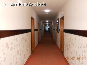 [P09] Hotel Triumph - Holul de la ultimul etaj.  » foto by iulianic
 - 
<span class="allrVoted glyphicon glyphicon-heart hidden" id="av880826"></span>
<a class="m-l-10 hidden" id="sv880826" onclick="voting_Foto_DelVot(,880826,2046)" role="button">șterge vot <span class="glyphicon glyphicon-remove"></span></a>
<a id="v9880826" class=" c-red"  onclick="voting_Foto_SetVot(880826)" role="button"><span class="glyphicon glyphicon-heart-empty"></span> <b>LIKE</b> = Votează poza</a> <img class="hidden"  id="f880826W9" src="/imagini/loader.gif" border="0" /><span class="AjErrMes hidden" id="e880826ErM"></span>
