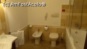 [P15] Hotel Internațional București - baia camerei 210 dublă twin » foto by creivean
 - 
<span class="allrVoted glyphicon glyphicon-heart hidden" id="av1303121"></span>
<a class="m-l-10 hidden" id="sv1303121" onclick="voting_Foto_DelVot(,1303121,2093)" role="button">șterge vot <span class="glyphicon glyphicon-remove"></span></a>
<a id="v91303121" class=" c-red"  onclick="voting_Foto_SetVot(1303121)" role="button"><span class="glyphicon glyphicon-heart-empty"></span> <b>LIKE</b> = Votează poza</a> <img class="hidden"  id="f1303121W9" src="/imagini/loader.gif" border="0" /><span class="AjErrMes hidden" id="e1303121ErM"></span>