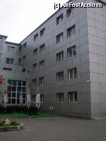 [P05] Hotel RIN Otopeni - corpul dinspre Waterpark » foto by presario
 - 
<span class="allrVoted glyphicon glyphicon-heart hidden" id="av102609"></span>
<a class="m-l-10 hidden" id="sv102609" onclick="voting_Foto_DelVot(,102609,2113)" role="button">șterge vot <span class="glyphicon glyphicon-remove"></span></a>
<a id="v9102609" class=" c-red"  onclick="voting_Foto_SetVot(102609)" role="button"><span class="glyphicon glyphicon-heart-empty"></span> <b>LIKE</b> = Votează poza</a> <img class="hidden"  id="f102609W9" src="/imagini/loader.gif" border="0" /><span class="AjErrMes hidden" id="e102609ErM"></span>