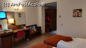 [P51] <strong>RIN Airport Hotel </strong>
<strong>- camera 008</strong> » foto by elenaadina
 - 
<span class="allrVoted glyphicon glyphicon-heart hidden" id="av1336727"></span>
<a class="m-l-10 hidden" id="sv1336727" onclick="voting_Foto_DelVot(,1336727,2113)" role="button">șterge vot <span class="glyphicon glyphicon-remove"></span></a>
<a id="v91336727" class=" c-red"  onclick="voting_Foto_SetVot(1336727)" role="button"><span class="glyphicon glyphicon-heart-empty"></span> <b>LIKE</b> = Votează poza</a> <img class="hidden"  id="f1336727W9" src="/imagini/loader.gif" border="0" /><span class="AjErrMes hidden" id="e1336727ErM"></span>