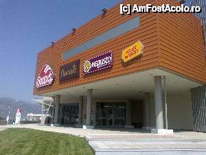 [P30] un loc de odihna, fast food, si pe un sens si pe altul pe autobanda spre Athena sau Salonic » foto by magdan*
 - 
<span class="allrVoted glyphicon glyphicon-heart hidden" id="av257538"></span>
<a class="m-l-10 hidden" id="sv257538" onclick="voting_Foto_DelVot(,257538,2114)" role="button">șterge vot <span class="glyphicon glyphicon-remove"></span></a>
<a id="v9257538" class=" c-red"  onclick="voting_Foto_SetVot(257538)" role="button"><span class="glyphicon glyphicon-heart-empty"></span> <b>LIKE</b> = Votează poza</a> <img class="hidden"  id="f257538W9" src="/imagini/loader.gif" border="0" /><span class="AjErrMes hidden" id="e257538ErM"></span>