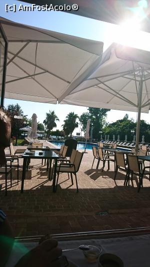 [P08] intrarea din restaurant, dinspre piscină » foto by lauraned
 - 
<span class="allrVoted glyphicon glyphicon-heart hidden" id="av1115815"></span>
<a class="m-l-10 hidden" id="sv1115815" onclick="voting_Foto_DelVot(,1115815,2114)" role="button">șterge vot <span class="glyphicon glyphicon-remove"></span></a>
<a id="v91115815" class=" c-red"  onclick="voting_Foto_SetVot(1115815)" role="button"><span class="glyphicon glyphicon-heart-empty"></span> <b>LIKE</b> = Votează poza</a> <img class="hidden"  id="f1115815W9" src="/imagini/loader.gif" border="0" /><span class="AjErrMes hidden" id="e1115815ErM"></span>