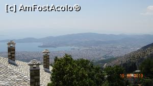 [P51] Volos, privit de pe aleea pietonala din Makrinitsa » foto by mecut
 - 
<span class="allrVoted glyphicon glyphicon-heart hidden" id="av1105230"></span>
<a class="m-l-10 hidden" id="sv1105230" onclick="voting_Foto_DelVot(,1105230,2124)" role="button">șterge vot <span class="glyphicon glyphicon-remove"></span></a>
<a id="v91105230" class=" c-red"  onclick="voting_Foto_SetVot(1105230)" role="button"><span class="glyphicon glyphicon-heart-empty"></span> <b>LIKE</b> = Votează poza</a> <img class="hidden"  id="f1105230W9" src="/imagini/loader.gif" border="0" /><span class="AjErrMes hidden" id="e1105230ErM"></span>