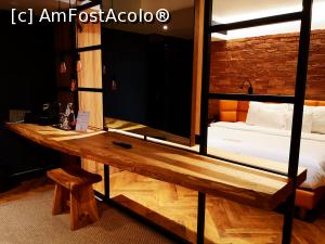 [P12] Hotel Caro - camea 301 » foto by crismis
 - 
<span class="allrVoted glyphicon glyphicon-heart hidden" id="av1272539"></span>
<a class="m-l-10 hidden" id="sv1272539" onclick="voting_Foto_DelVot(,1272539,2131)" role="button">șterge vot <span class="glyphicon glyphicon-remove"></span></a>
<a id="v91272539" class=" c-red"  onclick="voting_Foto_SetVot(1272539)" role="button"><span class="glyphicon glyphicon-heart-empty"></span> <b>LIKE</b> = Votează poza</a> <img class="hidden"  id="f1272539W9" src="/imagini/loader.gif" border="0" /><span class="AjErrMes hidden" id="e1272539ErM"></span>