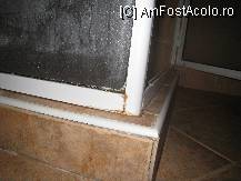 [P04] Cabina  dus » foto by River*
 - 
<span class="allrVoted glyphicon glyphicon-heart hidden" id="av90836"></span>
<a class="m-l-10 hidden" id="sv90836" onclick="voting_Foto_DelVot(,90836,2141)" role="button">șterge vot <span class="glyphicon glyphicon-remove"></span></a>
<a id="v990836" class=" c-red"  onclick="voting_Foto_SetVot(90836)" role="button"><span class="glyphicon glyphicon-heart-empty"></span> <b>LIKE</b> = Votează poza</a> <img class="hidden"  id="f90836W9" src="/imagini/loader.gif" border="0" /><span class="AjErrMes hidden" id="e90836ErM"></span>