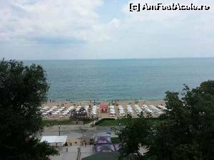 [P10] Vedere la mare - de la etajul 4 al hotelului Kaliakra Palace - foarte frumos, vedeam rasaritul in fiecare dimineata din pat!  » foto by geany_m
 - 
<span class="allrVoted glyphicon glyphicon-heart hidden" id="av544234"></span>
<a class="m-l-10 hidden" id="sv544234" onclick="voting_Foto_DelVot(,544234,2141)" role="button">șterge vot <span class="glyphicon glyphicon-remove"></span></a>
<a id="v9544234" class=" c-red"  onclick="voting_Foto_SetVot(544234)" role="button"><span class="glyphicon glyphicon-heart-empty"></span> <b>LIKE</b> = Votează poza</a> <img class="hidden"  id="f544234W9" src="/imagini/loader.gif" border="0" /><span class="AjErrMes hidden" id="e544234ErM"></span>