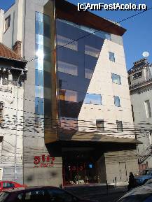[P01] Hotel Duke Bucuresti Piata Romana » foto by ionescunic
 - 
<span class="allrVoted glyphicon glyphicon-heart hidden" id="av44665"></span>
<a class="m-l-10 hidden" id="sv44665" onclick="voting_Foto_DelVot(,44665,2143)" role="button">șterge vot <span class="glyphicon glyphicon-remove"></span></a>
<a id="v944665" class=" c-red"  onclick="voting_Foto_SetVot(44665)" role="button"><span class="glyphicon glyphicon-heart-empty"></span> <b>LIKE</b> = Votează poza</a> <img class="hidden"  id="f44665W9" src="/imagini/loader.gif" border="0" /><span class="AjErrMes hidden" id="e44665ErM"></span>