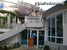 [P03] Intrarea la restaurantul hotelului Sirius Beach » foto by Andox
 - 
<span class="allrVoted glyphicon glyphicon-heart hidden" id="av68863"></span>
<a class="m-l-10 hidden" id="sv68863" onclick="voting_Foto_DelVot(,68863,2149)" role="button">șterge vot <span class="glyphicon glyphicon-remove"></span></a>
<a id="v968863" class=" c-red"  onclick="voting_Foto_SetVot(68863)" role="button"><span class="glyphicon glyphicon-heart-empty"></span> <b>LIKE</b> = Votează poza</a> <img class="hidden"  id="f68863W9" src="/imagini/loader.gif" border="0" /><span class="AjErrMes hidden" id="e68863ErM"></span>