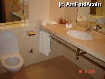 [P11] cosuletul cu produsele pt baie pe care le puteai folosi se vede langa chiuveta » foto by geany_m
 - 
<span class="allrVoted glyphicon glyphicon-heart hidden" id="av74830"></span>
<a class="m-l-10 hidden" id="sv74830" onclick="voting_Foto_DelVot(,74830,2156)" role="button">șterge vot <span class="glyphicon glyphicon-remove"></span></a>
<a id="v974830" class=" c-red"  onclick="voting_Foto_SetVot(74830)" role="button"><span class="glyphicon glyphicon-heart-empty"></span> <b>LIKE</b> = Votează poza</a> <img class="hidden"  id="f74830W9" src="/imagini/loader.gif" border="0" /><span class="AjErrMes hidden" id="e74830ErM"></span>