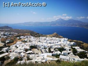 [P25] Plaka - vedere din Castro » foto by crismis
 - 
<span class="allrVoted glyphicon glyphicon-heart hidden" id="av1171198"></span>
<a class="m-l-10 hidden" id="sv1171198" onclick="voting_Foto_DelVot(,1171198,2166)" role="button">șterge vot <span class="glyphicon glyphicon-remove"></span></a>
<a id="v91171198" class=" c-red"  onclick="voting_Foto_SetVot(1171198)" role="button"><span class="glyphicon glyphicon-heart-empty"></span> <b>LIKE</b> = Votează poza</a> <img class="hidden"  id="f1171198W9" src="/imagini/loader.gif" border="0" /><span class="AjErrMes hidden" id="e1171198ErM"></span>
