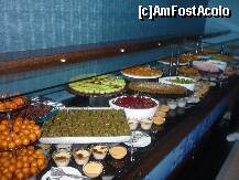 [P84] CDC - Restaurantul Tamarind - o alta parte cu fructe si prajituri, printre care si renumitele saraili si baclavale turcesti. » foto by Horia
 - 
<span class="allrVoted glyphicon glyphicon-heart hidden" id="av152254"></span>
<a class="m-l-10 hidden" id="sv152254" onclick="voting_Foto_DelVot(,152254,2171)" role="button">șterge vot <span class="glyphicon glyphicon-remove"></span></a>
<a id="v9152254" class=" c-red"  onclick="voting_Foto_SetVot(152254)" role="button"><span class="glyphicon glyphicon-heart-empty"></span> <b>LIKE</b> = Votează poza</a> <img class="hidden"  id="f152254W9" src="/imagini/loader.gif" border="0" /><span class="AjErrMes hidden" id="e152254ErM"></span>