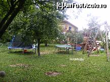 [P02] Curtea pensiunii cu masa de ping-pong,trambulina si leaganul » foto by tigrila
 - 
<span class="allrVoted glyphicon glyphicon-heart hidden" id="av113412"></span>
<a class="m-l-10 hidden" id="sv113412" onclick="voting_Foto_DelVot(,113412,2192)" role="button">șterge vot <span class="glyphicon glyphicon-remove"></span></a>
<a id="v9113412" class=" c-red"  onclick="voting_Foto_SetVot(113412)" role="button"><span class="glyphicon glyphicon-heart-empty"></span> <b>LIKE</b> = Votează poza</a> <img class="hidden"  id="f113412W9" src="/imagini/loader.gif" border="0" /><span class="AjErrMes hidden" id="e113412ErM"></span>