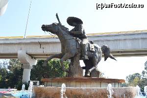 [P04] Statuia eroului naţional - Emiliano Zapata » foto by Vasile S
 - 
<span class="allrVoted glyphicon glyphicon-heart hidden" id="av539185"></span>
<a class="m-l-10 hidden" id="sv539185" onclick="voting_Foto_DelVot(,539185,2210)" role="button">șterge vot <span class="glyphicon glyphicon-remove"></span></a>
<a id="v9539185" class=" c-red"  onclick="voting_Foto_SetVot(539185)" role="button"><span class="glyphicon glyphicon-heart-empty"></span> <b>LIKE</b> = Votează poza</a> <img class="hidden"  id="f539185W9" src="/imagini/loader.gif" border="0" /><span class="AjErrMes hidden" id="e539185ErM"></span>