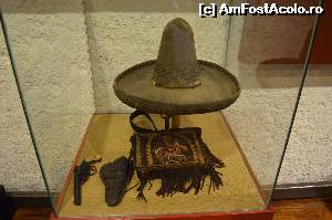 [P15] Sombrero şi pistolul lui Emiliano Zapata » foto by Vasile S
 - 
<span class="allrVoted glyphicon glyphicon-heart hidden" id="av539460"></span>
<a class="m-l-10 hidden" id="sv539460" onclick="voting_Foto_DelVot(,539460,2210)" role="button">șterge vot <span class="glyphicon glyphicon-remove"></span></a>
<a id="v9539460" class=" c-red"  onclick="voting_Foto_SetVot(539460)" role="button"><span class="glyphicon glyphicon-heart-empty"></span> <b>LIKE</b> = Votează poza</a> <img class="hidden"  id="f539460W9" src="/imagini/loader.gif" border="0" /><span class="AjErrMes hidden" id="e539460ErM"></span>