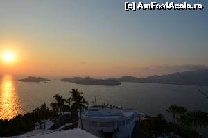 [P14] Apus de Soare în Golful Acapulco » foto by Vasile S
 - 
<span class="allrVoted glyphicon glyphicon-heart hidden" id="av540629"></span>
<a class="m-l-10 hidden" id="sv540629" onclick="voting_Foto_DelVot(,540629,2210)" role="button">șterge vot <span class="glyphicon glyphicon-remove"></span></a>
<a id="v9540629" class=" c-red"  onclick="voting_Foto_SetVot(540629)" role="button"><span class="glyphicon glyphicon-heart-empty"></span> <b>LIKE</b> = Votează poza</a> <img class="hidden"  id="f540629W9" src="/imagini/loader.gif" border="0" /><span class="AjErrMes hidden" id="e540629ErM"></span>