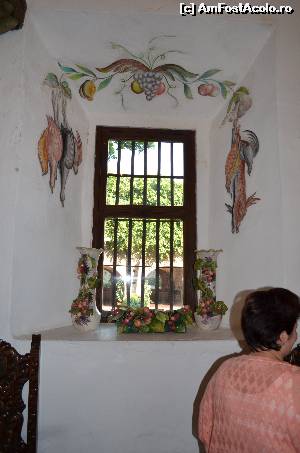 [P17] Fereastră din salonul de vânătoare » foto by Vasile S
 - 
<span class="allrVoted glyphicon glyphicon-heart hidden" id="av594284"></span>
<a class="m-l-10 hidden" id="sv594284" onclick="voting_Foto_DelVot(,594284,2210)" role="button">șterge vot <span class="glyphicon glyphicon-remove"></span></a>
<a id="v9594284" class=" c-red"  onclick="voting_Foto_SetVot(594284)" role="button"><span class="glyphicon glyphicon-heart-empty"></span> <b>LIKE</b> = Votează poza</a> <img class="hidden"  id="f594284W9" src="/imagini/loader.gif" border="0" /><span class="AjErrMes hidden" id="e594284ErM"></span>