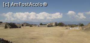 [P16] Monte Alban - situl zapoptec » foto by virginia61
 - 
<span class="allrVoted glyphicon glyphicon-heart hidden" id="av1072352"></span>
<a class="m-l-10 hidden" id="sv1072352" onclick="voting_Foto_DelVot(,1072352,2210)" role="button">șterge vot <span class="glyphicon glyphicon-remove"></span></a>
<a id="v91072352" class=" c-red"  onclick="voting_Foto_SetVot(1072352)" role="button"><span class="glyphicon glyphicon-heart-empty"></span> <b>LIKE</b> = Votează poza</a> <img class="hidden"  id="f1072352W9" src="/imagini/loader.gif" border="0" /><span class="AjErrMes hidden" id="e1072352ErM"></span>