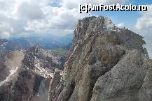 [P10] punta penia-3343m » foto by mariana
 - 
<span class="allrVoted glyphicon glyphicon-heart hidden" id="av17085"></span>
<a class="m-l-10 hidden" id="sv17085" onclick="voting_Foto_DelVot(,17085,2211)" role="button">șterge vot <span class="glyphicon glyphicon-remove"></span></a>
<a id="v917085" class=" c-red"  onclick="voting_Foto_SetVot(17085)" role="button"><span class="glyphicon glyphicon-heart-empty"></span> <b>LIKE</b> = Votează poza</a> <img class="hidden"  id="f17085W9" src="/imagini/loader.gif" border="0" /><span class="AjErrMes hidden" id="e17085ErM"></span>