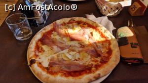 [P18] Celebra pizza din Cortina D”ampezzo » foto by scoty
 - 
<span class="allrVoted glyphicon glyphicon-heart hidden" id="av1344799"></span>
<a class="m-l-10 hidden" id="sv1344799" onclick="voting_Foto_DelVot(,1344799,2211)" role="button">șterge vot <span class="glyphicon glyphicon-remove"></span></a>
<a id="v91344799" class=" c-red"  onclick="voting_Foto_SetVot(1344799)" role="button"><span class="glyphicon glyphicon-heart-empty"></span> <b>LIKE</b> = Votează poza</a> <img class="hidden"  id="f1344799W9" src="/imagini/loader.gif" border="0" /><span class="AjErrMes hidden" id="e1344799ErM"></span>