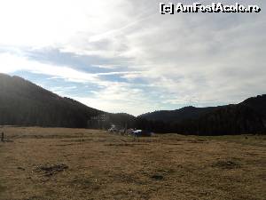[P11] Masivul Bucegi - Hotel Pestera - Mica plimbare dupa micul dejun spre telecabina.  » foto by CosminVoinea*
 - 
<span class="allrVoted glyphicon glyphicon-heart hidden" id="av584654"></span>
<a class="m-l-10 hidden" id="sv584654" onclick="voting_Foto_DelVot(,584654,2220)" role="button">șterge vot <span class="glyphicon glyphicon-remove"></span></a>
<a id="v9584654" class=" c-red"  onclick="voting_Foto_SetVot(584654)" role="button"><span class="glyphicon glyphicon-heart-empty"></span> <b>LIKE</b> = Votează poza</a> <img class="hidden"  id="f584654W9" src="/imagini/loader.gif" border="0" /><span class="AjErrMes hidden" id="e584654ErM"></span>