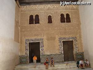 [P12] Palatul Comares -fatada sa a fost restaurata in sec 19 » foto by mireille
 - 
<span class="allrVoted glyphicon glyphicon-heart hidden" id="av515226"></span>
<a class="m-l-10 hidden" id="sv515226" onclick="voting_Foto_DelVot(,515226,2240)" role="button">șterge vot <span class="glyphicon glyphicon-remove"></span></a>
<a id="v9515226" class=" c-red"  onclick="voting_Foto_SetVot(515226)" role="button"><span class="glyphicon glyphicon-heart-empty"></span> <b>LIKE</b> = Votează poza</a> <img class="hidden"  id="f515226W9" src="/imagini/loader.gif" border="0" /><span class="AjErrMes hidden" id="e515226ErM"></span>
