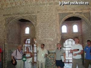 [P20] Ghidul grupului ne cheama la apel, in Palacio de los Leones » foto by mireille
 - 
<span class="allrVoted glyphicon glyphicon-heart hidden" id="av515234"></span>
<a class="m-l-10 hidden" id="sv515234" onclick="voting_Foto_DelVot(,515234,2240)" role="button">șterge vot <span class="glyphicon glyphicon-remove"></span></a>
<a id="v9515234" class=" c-red"  onclick="voting_Foto_SetVot(515234)" role="button"><span class="glyphicon glyphicon-heart-empty"></span> <b>LIKE</b> = Votează poza</a> <img class="hidden"  id="f515234W9" src="/imagini/loader.gif" border="0" /><span class="AjErrMes hidden" id="e515234ErM"></span>