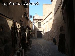 [P60] plimbare la umbra in cartierul evreiesc » foto by mireille
 - 
<span class="allrVoted glyphicon glyphicon-heart hidden" id="av731262"></span>
<a class="m-l-10 hidden" id="sv731262" onclick="voting_Foto_DelVot(,731262,2242)" role="button">șterge vot <span class="glyphicon glyphicon-remove"></span></a>
<a id="v9731262" class=" c-red"  onclick="voting_Foto_SetVot(731262)" role="button"><span class="glyphicon glyphicon-heart-empty"></span> <b>LIKE</b> = Votează poza</a> <img class="hidden"  id="f731262W9" src="/imagini/loader.gif" border="0" /><span class="AjErrMes hidden" id="e731262ErM"></span>