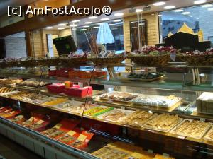 [P75] Amintiri dulci ce se lipesc de cerul gurii » foto by mireille
 - 
<span class="allrVoted glyphicon glyphicon-heart hidden" id="av731290"></span>
<a class="m-l-10 hidden" id="sv731290" onclick="voting_Foto_DelVot(,731290,2242)" role="button">șterge vot <span class="glyphicon glyphicon-remove"></span></a>
<a id="v9731290" class=" c-red"  onclick="voting_Foto_SetVot(731290)" role="button"><span class="glyphicon glyphicon-heart-empty"></span> <b>LIKE</b> = Votează poza</a> <img class="hidden"  id="f731290W9" src="/imagini/loader.gif" border="0" /><span class="AjErrMes hidden" id="e731290ErM"></span>