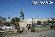 [P01] Monumento al Cid Campeador. In spate, clădirea Universităţii din Sevilia. » foto by Costi
 - 
<span class="allrVoted glyphicon glyphicon-heart hidden" id="av196072"></span>
<a class="m-l-10 hidden" id="sv196072" onclick="voting_Foto_DelVot(,196072,2251)" role="button">șterge vot <span class="glyphicon glyphicon-remove"></span></a>
<a id="v9196072" class=" c-red"  onclick="voting_Foto_SetVot(196072)" role="button"><span class="glyphicon glyphicon-heart-empty"></span> <b>LIKE</b> = Votează poza</a> <img class="hidden"  id="f196072W9" src="/imagini/loader.gif" border="0" /><span class="AjErrMes hidden" id="e196072ErM"></span>