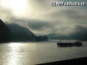 [P19] Boppard / Valea Rinului, imagine din autocar » foto by cryss27
 - 
<span class="allrVoted glyphicon glyphicon-heart hidden" id="av387040"></span>
<a class="m-l-10 hidden" id="sv387040" onclick="voting_Foto_DelVot(,387040,2278)" role="button">șterge vot <span class="glyphicon glyphicon-remove"></span></a>
<a id="v9387040" class=" c-red"  onclick="voting_Foto_SetVot(387040)" role="button"><span class="glyphicon glyphicon-heart-empty"></span> <b>LIKE</b> = Votează poza</a> <img class="hidden"  id="f387040W9" src="/imagini/loader.gif" border="0" /><span class="AjErrMes hidden" id="e387040ErM"></span>