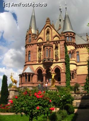 [P01] Castelul Drachenburg vazut dinspre gradina cu trandafiri, loc folosit astazi pentru diferite petreceri » foto by Radu Tudoran
 - 
<span class="allrVoted glyphicon glyphicon-heart hidden" id="av796112"></span>
<a class="m-l-10 hidden" id="sv796112" onclick="voting_Foto_DelVot(,796112,2278)" role="button">șterge vot <span class="glyphicon glyphicon-remove"></span></a>
<a id="v9796112" class=" c-red"  onclick="voting_Foto_SetVot(796112)" role="button"><span class="glyphicon glyphicon-heart-empty"></span> <b>LIKE</b> = Votează poza</a> <img class="hidden"  id="f796112W9" src="/imagini/loader.gif" border="0" /><span class="AjErrMes hidden" id="e796112ErM"></span>
