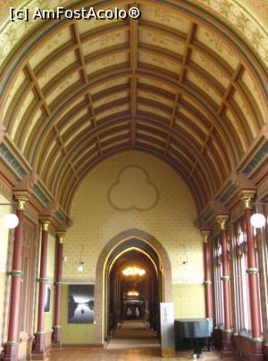 [P41] Sala de spectacole a castelului » foto by Radu Tudoran
 - 
<span class="allrVoted glyphicon glyphicon-heart hidden" id="av796152"></span>
<a class="m-l-10 hidden" id="sv796152" onclick="voting_Foto_DelVot(,796152,2278)" role="button">șterge vot <span class="glyphicon glyphicon-remove"></span></a>
<a id="v9796152" class=" c-red"  onclick="voting_Foto_SetVot(796152)" role="button"><span class="glyphicon glyphicon-heart-empty"></span> <b>LIKE</b> = Votează poza</a> <img class="hidden"  id="f796152W9" src="/imagini/loader.gif" border="0" /><span class="AjErrMes hidden" id="e796152ErM"></span>