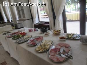 [P07] Micul dejun, hotel Rusca » foto by krondia*
 - 
<span class="allrVoted glyphicon glyphicon-heart hidden" id="av853080"></span>
<a class="m-l-10 hidden" id="sv853080" onclick="voting_Foto_DelVot(,853080,2279)" role="button">șterge vot <span class="glyphicon glyphicon-remove"></span></a>
<a id="v9853080" class=" c-red"  onclick="voting_Foto_SetVot(853080)" role="button"><span class="glyphicon glyphicon-heart-empty"></span> <b>LIKE</b> = Votează poza</a> <img class="hidden"  id="f853080W9" src="/imagini/loader.gif" border="0" /><span class="AjErrMes hidden" id="e853080ErM"></span>