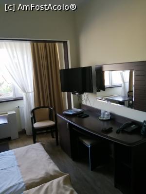 [P23] Tv led si minibar » foto by nelu73
 - 
<span class="allrVoted glyphicon glyphicon-heart hidden" id="av1330836"></span>
<a class="m-l-10 hidden" id="sv1330836" onclick="voting_Foto_DelVot(,1330836,2284)" role="button">șterge vot <span class="glyphicon glyphicon-remove"></span></a>
<a id="v91330836" class=" c-red"  onclick="voting_Foto_SetVot(1330836)" role="button"><span class="glyphicon glyphicon-heart-empty"></span> <b>LIKE</b> = Votează poza</a> <img class="hidden"  id="f1330836W9" src="/imagini/loader.gif" border="0" /><span class="AjErrMes hidden" id="e1330836ErM"></span>