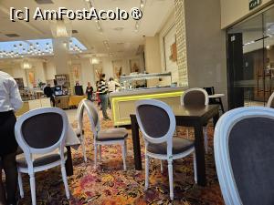 [P20] Sala de restaurant undemancam micul dejun » foto by DOINITA
 - 
<span class="allrVoted glyphicon glyphicon-heart hidden" id="av1401342"></span>
<a class="m-l-10 hidden" id="sv1401342" onclick="voting_Foto_DelVot(,1401342,2290)" role="button">șterge vot <span class="glyphicon glyphicon-remove"></span></a>
<a id="v91401342" class=" c-red"  onclick="voting_Foto_SetVot(1401342)" role="button"><span class="glyphicon glyphicon-heart-empty"></span> <b>LIKE</b> = Votează poza</a> <img class="hidden"  id="f1401342W9" src="/imagini/loader.gif" border="0" /><span class="AjErrMes hidden" id="e1401342ErM"></span>