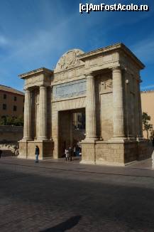 [P08] Puerta del Puente despre care vorbeam... Nu seamana cu un Arc de Triumf?  » foto by ariciu*
 - 
<span class="allrVoted glyphicon glyphicon-heart hidden" id="av494618"></span>
<a class="m-l-10 hidden" id="sv494618" onclick="voting_Foto_DelVot(,494618,2304)" role="button">șterge vot <span class="glyphicon glyphicon-remove"></span></a>
<a id="v9494618" class=" c-red"  onclick="voting_Foto_SetVot(494618)" role="button"><span class="glyphicon glyphicon-heart-empty"></span> <b>LIKE</b> = Votează poza</a> <img class="hidden"  id="f494618W9" src="/imagini/loader.gif" border="0" /><span class="AjErrMes hidden" id="e494618ErM"></span>