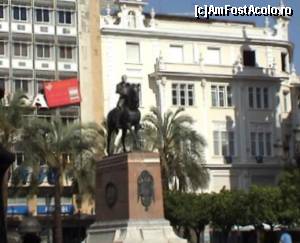 [P34] Statuia lui El Gran Capitan, aka generalul Gonzálo Fernández de Córdoba, din Plaza de las Tendillas » foto by Carmen Ion
 - 
<span class="allrVoted glyphicon glyphicon-heart hidden" id="av608714"></span>
<a class="m-l-10 hidden" id="sv608714" onclick="voting_Foto_DelVot(,608714,2304)" role="button">șterge vot <span class="glyphicon glyphicon-remove"></span></a>
<a id="v9608714" class=" c-red"  onclick="voting_Foto_SetVot(608714)" role="button"><span class="glyphicon glyphicon-heart-empty"></span> <b>LIKE</b> = Votează poza</a> <img class="hidden"  id="f608714W9" src="/imagini/loader.gif" border="0" /><span class="AjErrMes hidden" id="e608714ErM"></span>